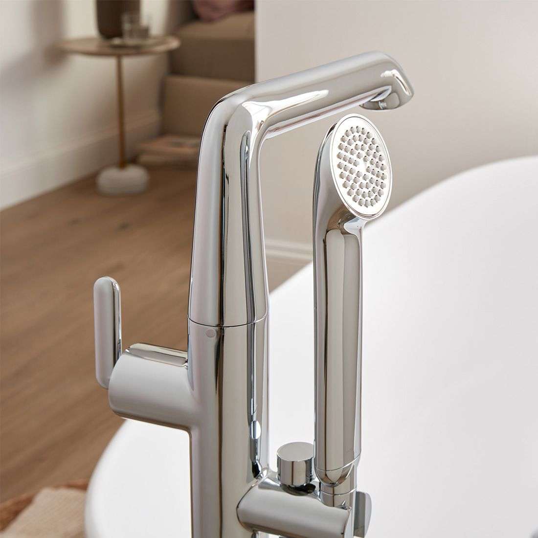 Vado Arrondi Floor Standing Bath Shower Mixer with Shower Kit - Image 2