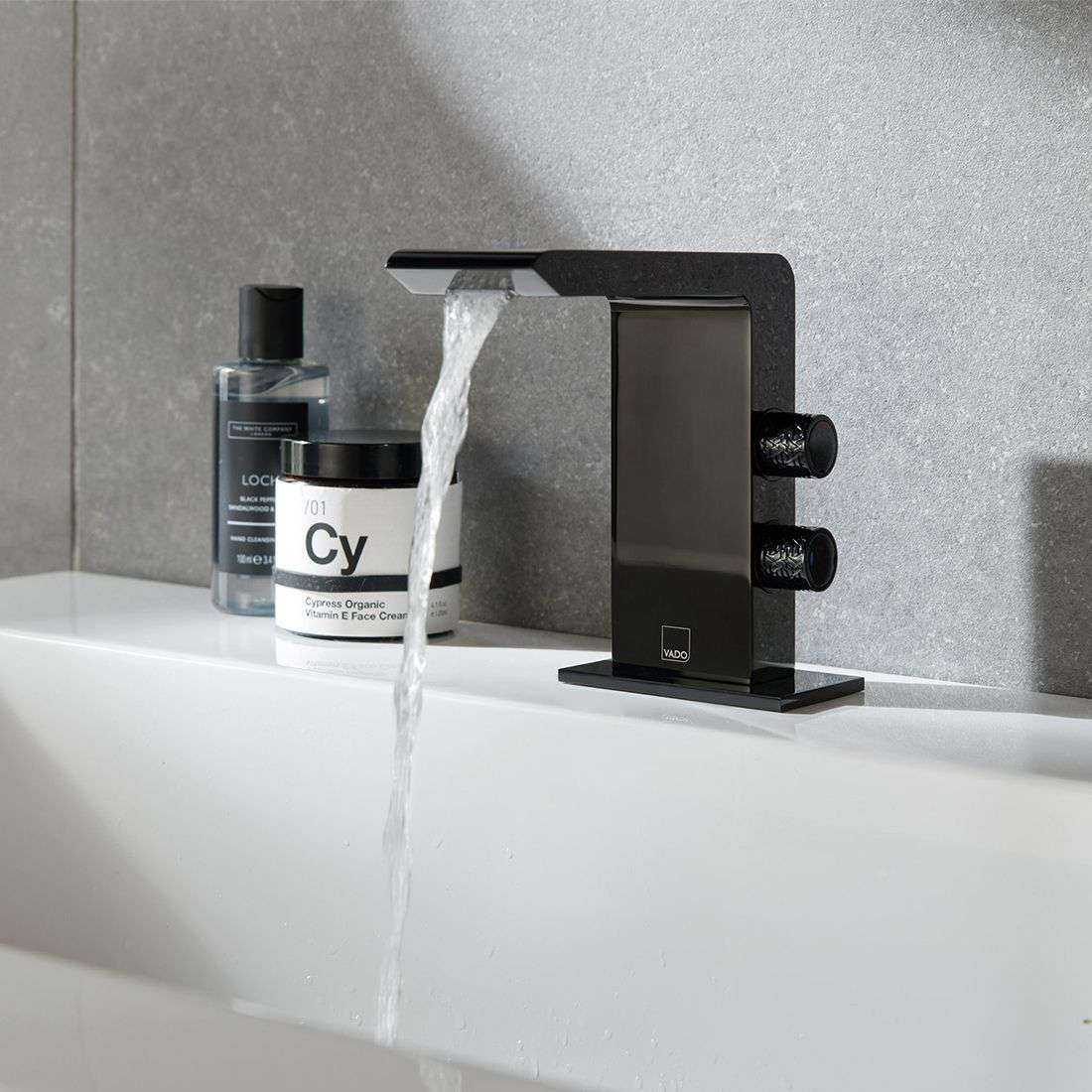 Vado Omika Smooth Bodied Mono Basin Mixer, Polished Black