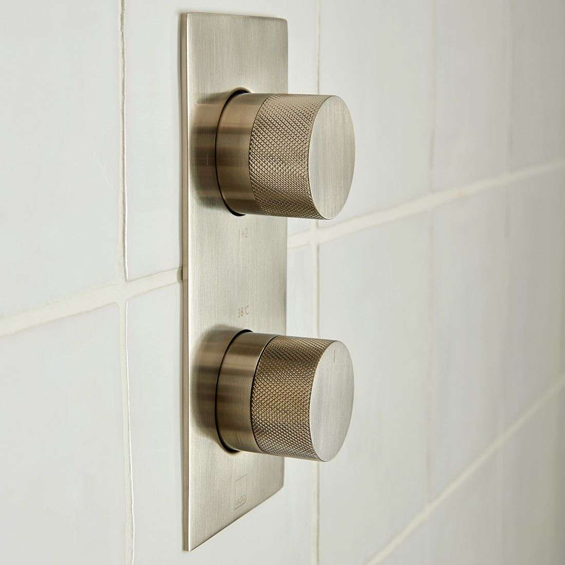 Vado Tablet Knurled Vertical Concealed 2 Outlet Thermostatic Valve, Brushed Nickel - Image 2